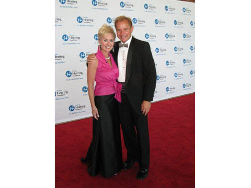 Starkey-Hearing-Foundation-Awards-Gala-2010-007
